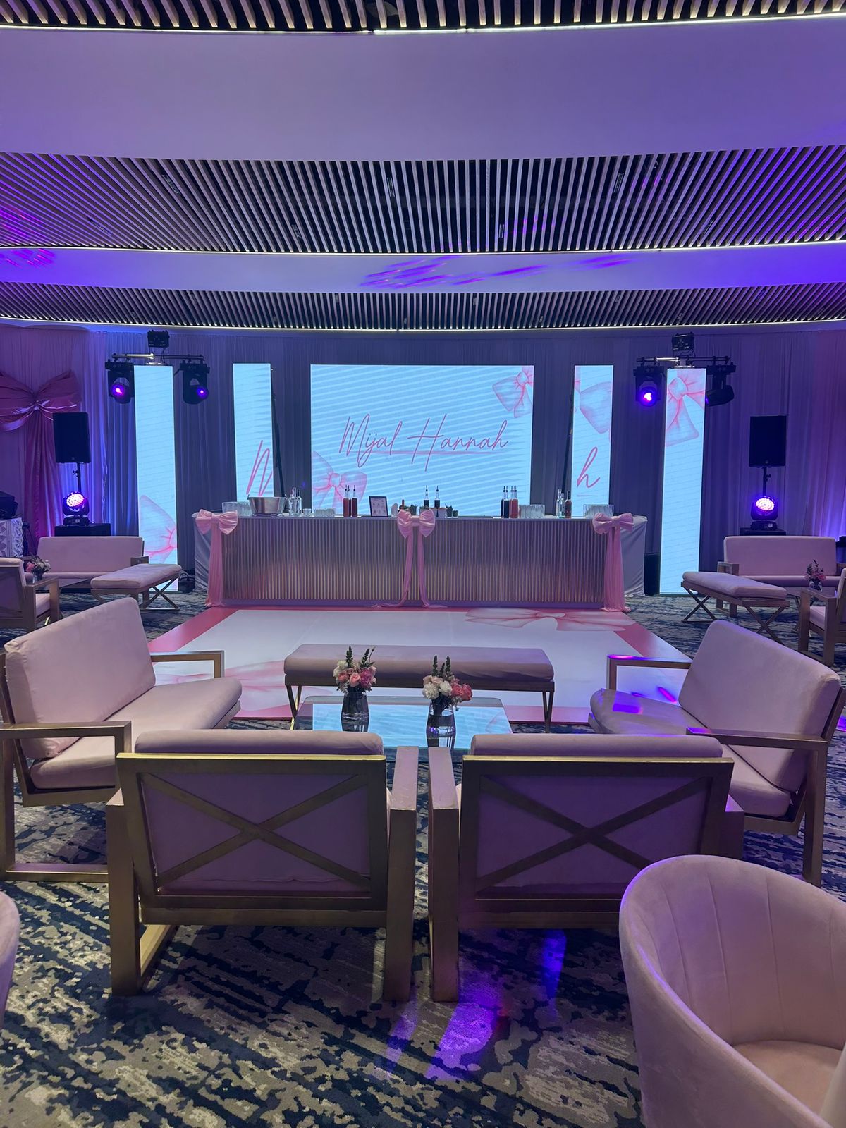 Sala Gold Rosa para 10 Personas