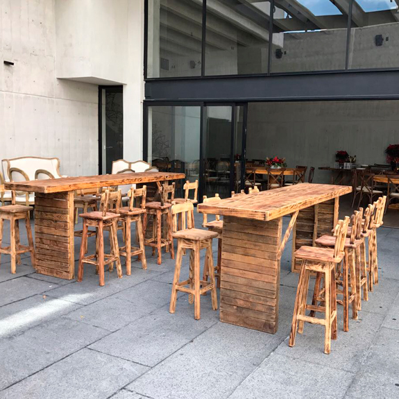 Periquera de Madera Quemada
