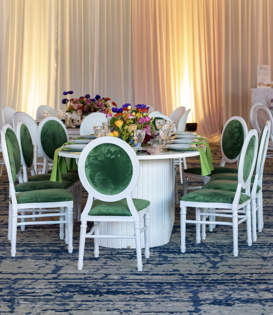 Luis XV Blanca con Cojines y respaldos verdes