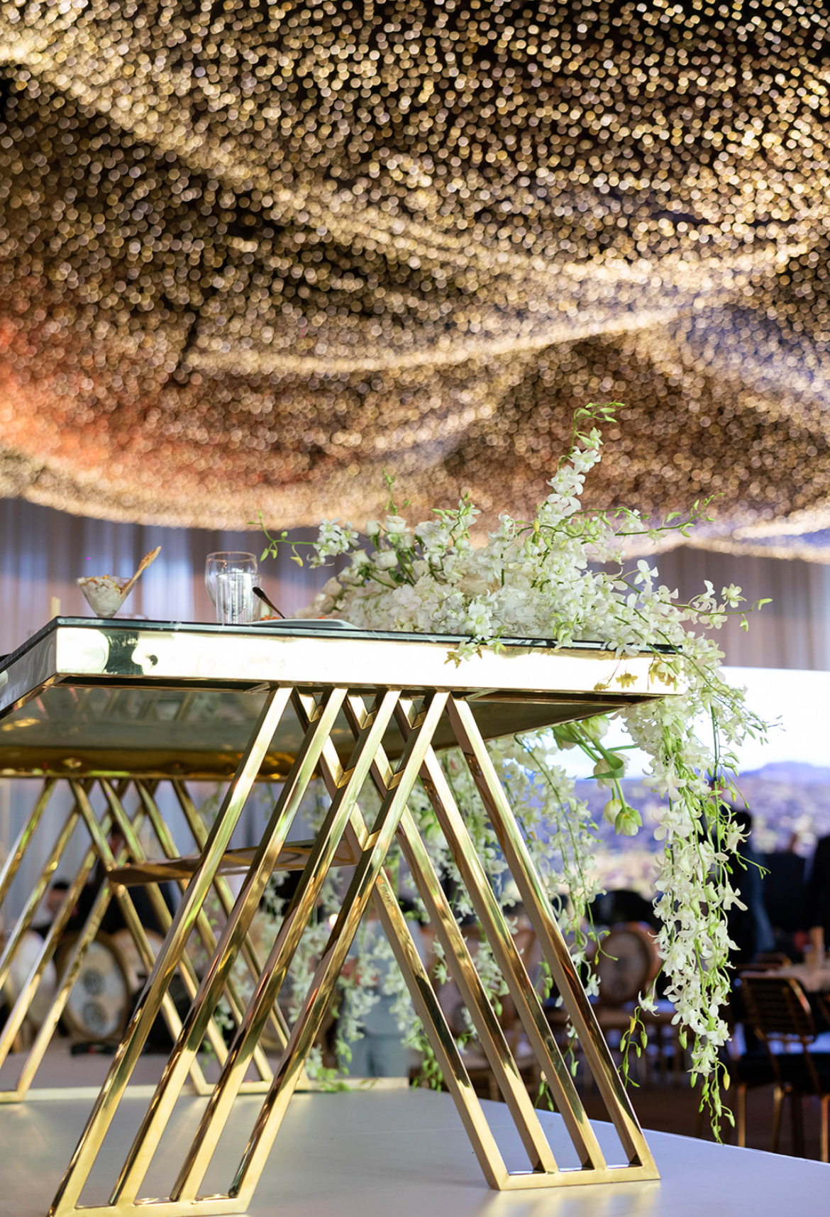 Mesa de novios Deco con cubierta de mármol blanco